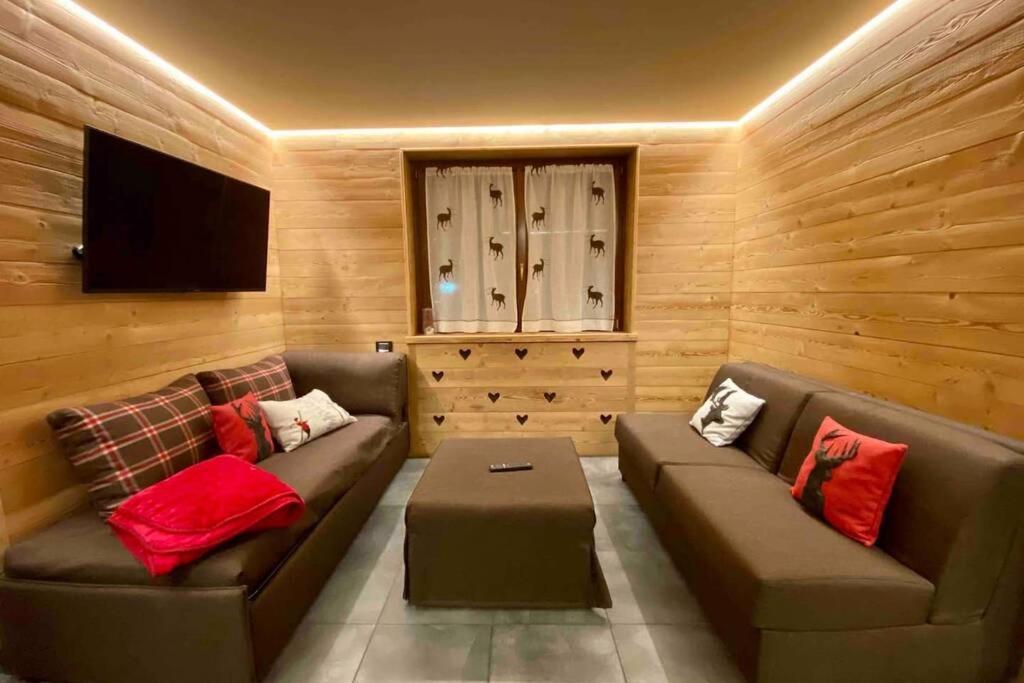 La petite maison d'Erika Aoste Extérieur photo